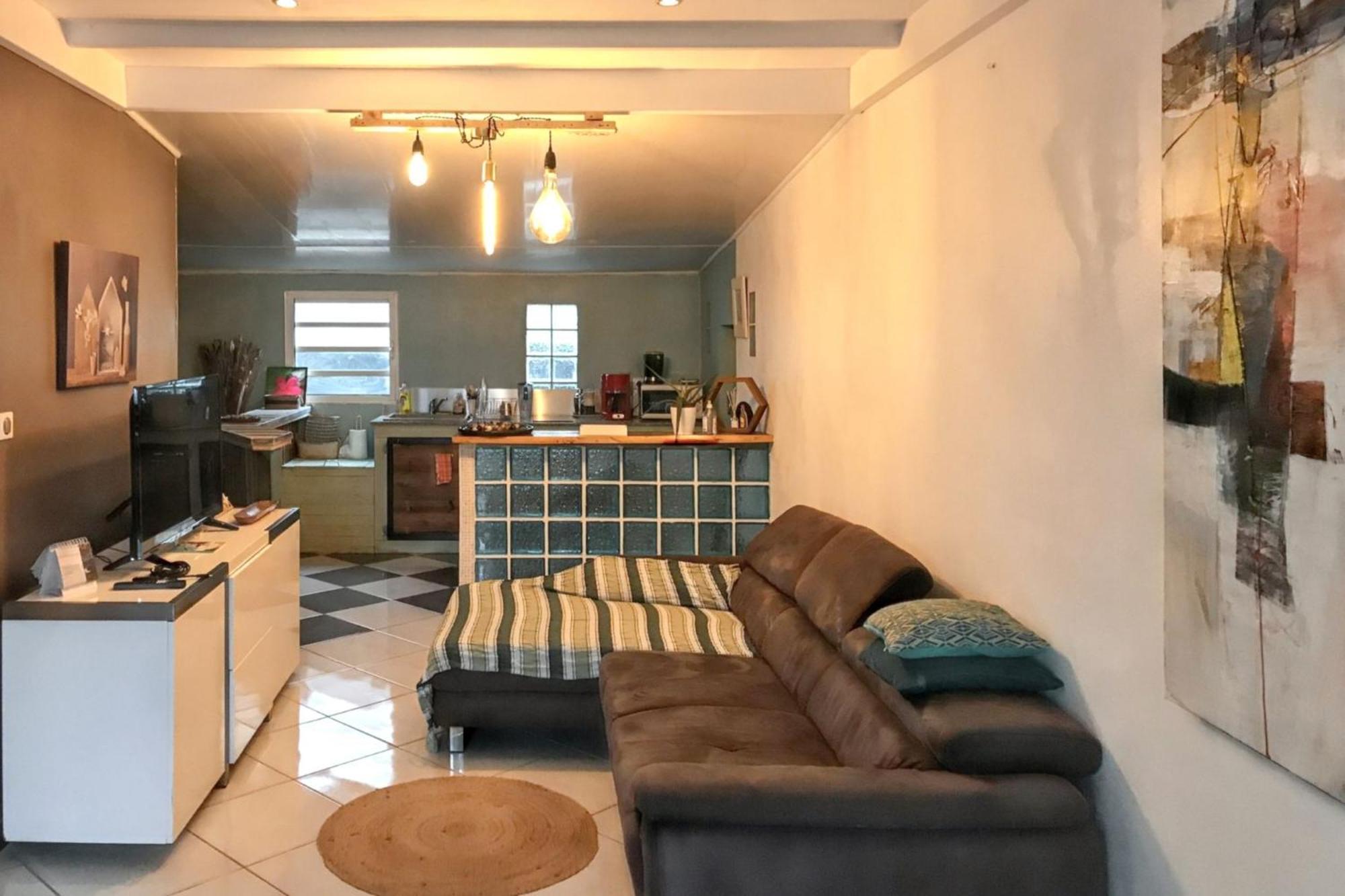 Maison Charmante A Bras-Panon Avec Piscine Et Jardin Esterno foto